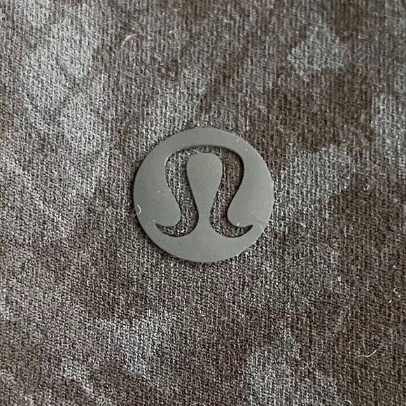 Lululemon All Aligned Mock Nk LS Crop Top Hideaway Camo Deep Coal Multi Grey 8 - Picture 5 of 8